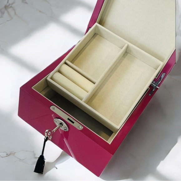 Jewelry Box - Picture 2 of 3